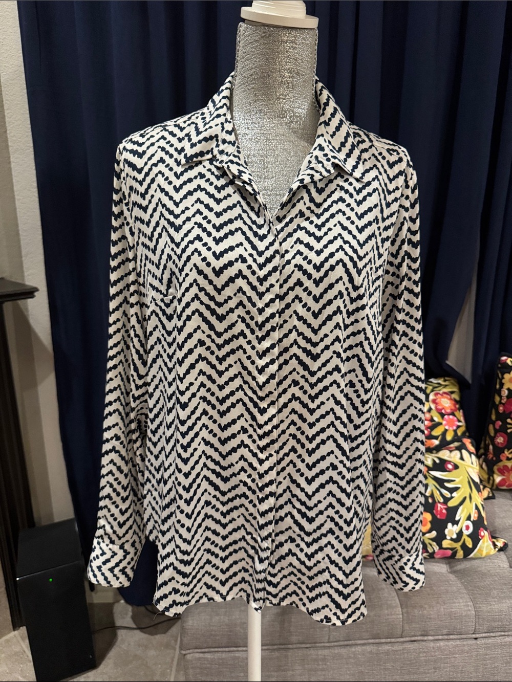 Ann Taylor Navy and White Chevron Button-Down Shirt